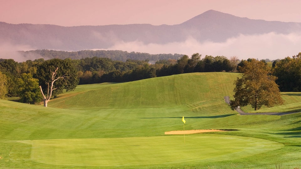 Caverns Country Club, Luray, Virginia Golf course information and