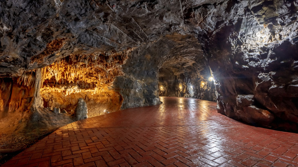 Luray Caverns